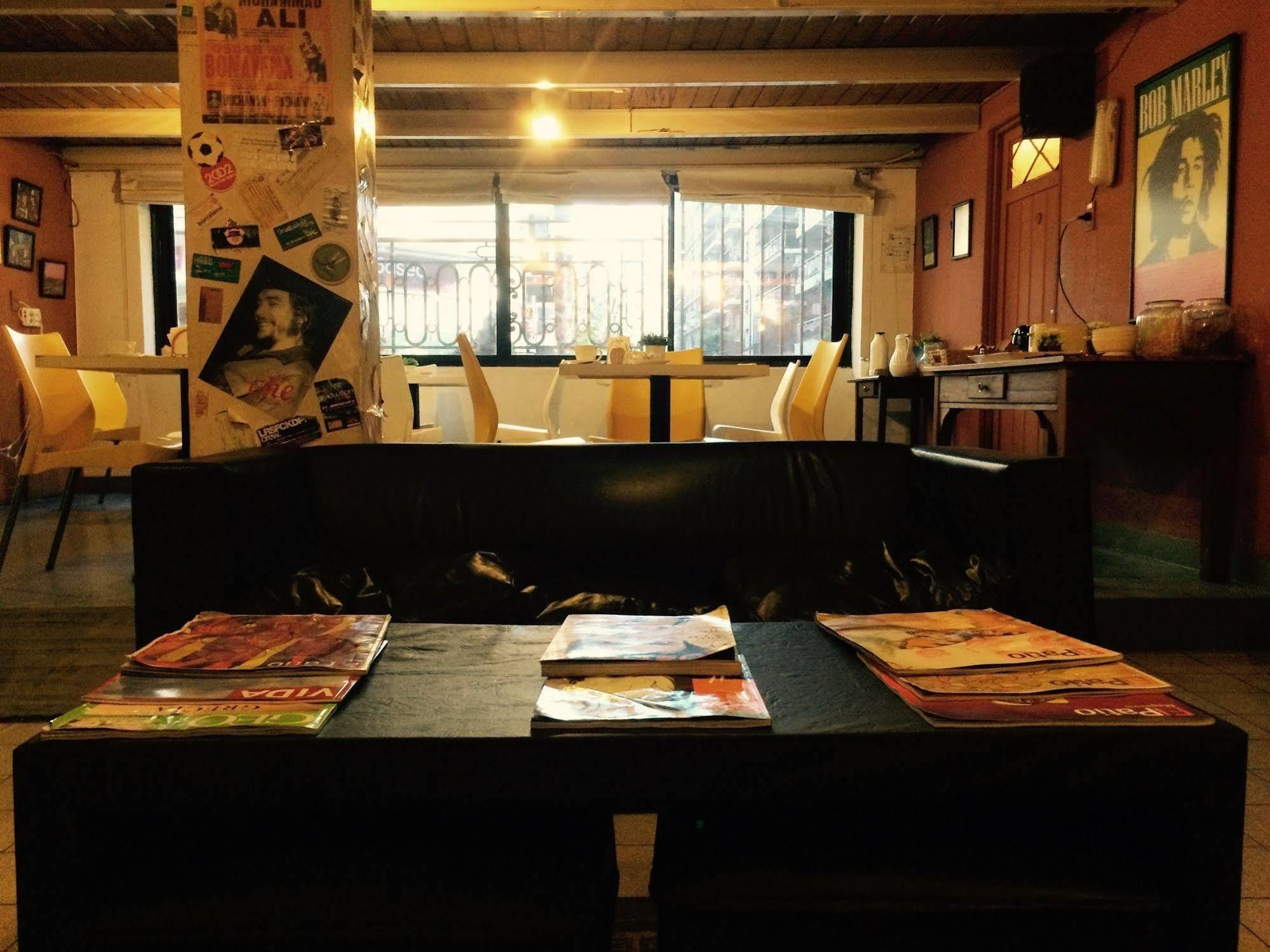 Petit Recoleta Hostel Buenos Aires Luaran gambar