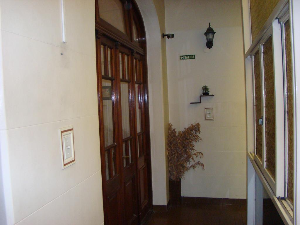 Petit Recoleta Hostel Buenos Aires Luaran gambar